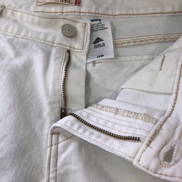 Levi’s 545 White 4” Shorts 12M - Picture 9 of 11